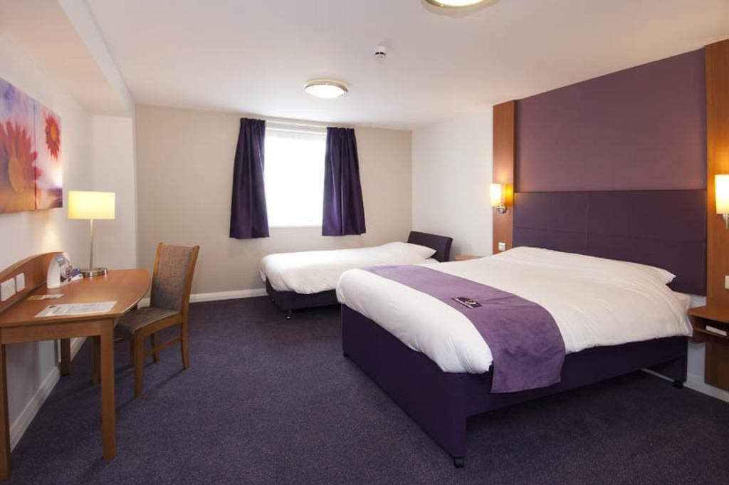 Premier Inn Manchester - Heaton Park Exterior foto