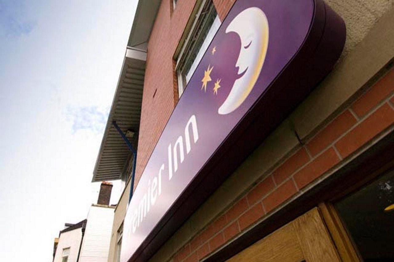 Premier Inn Manchester - Heaton Park Exterior foto
