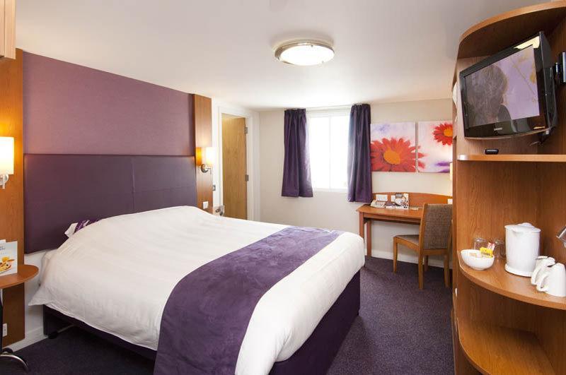 Premier Inn Manchester - Heaton Park Exterior foto